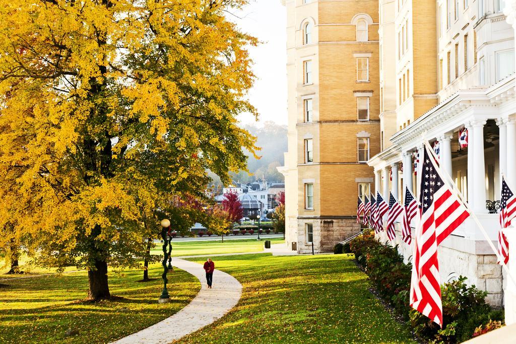 French Lick Springs Hotel エクステリア 写真