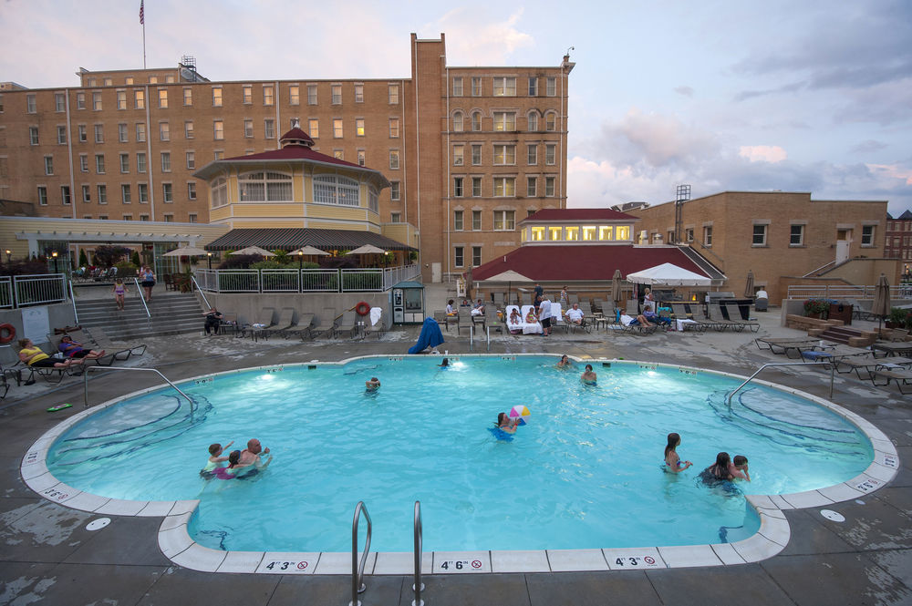 French Lick Springs Hotel エクステリア 写真